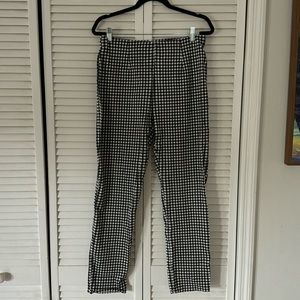 Lulu’s Black and White Gingham Skinny Ankle Pants